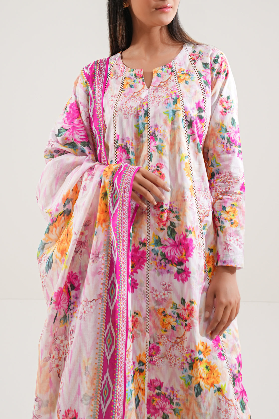 Saya Unstitched Printed Lawn 3 Piece