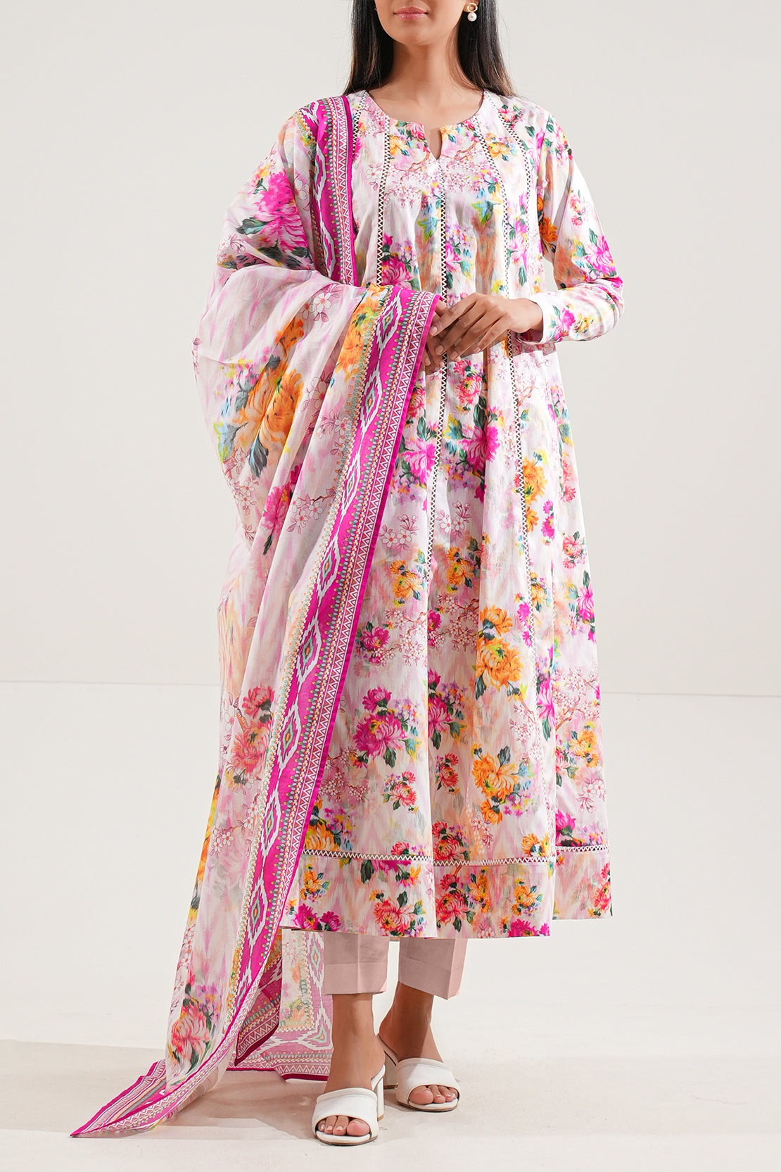 Saya Unstitched Printed Lawn 3 Piece