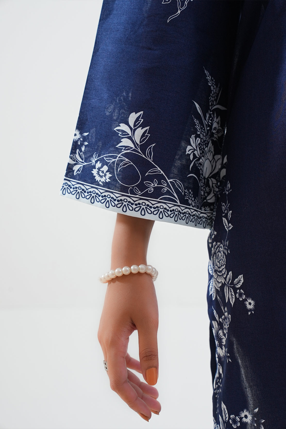 Saya Unstitched Printed Lawn 3 Piece