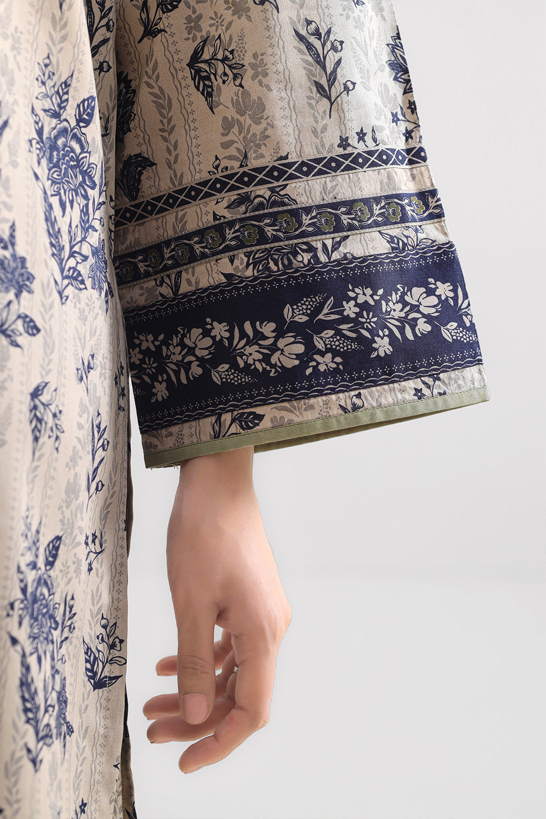Saya Unstitched Printed Lawn 3 Piece