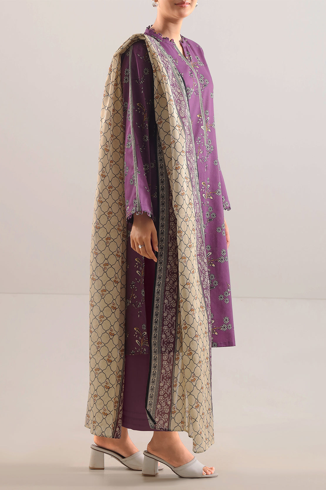 Saya Unstitched Printed Lawn 3 Piece