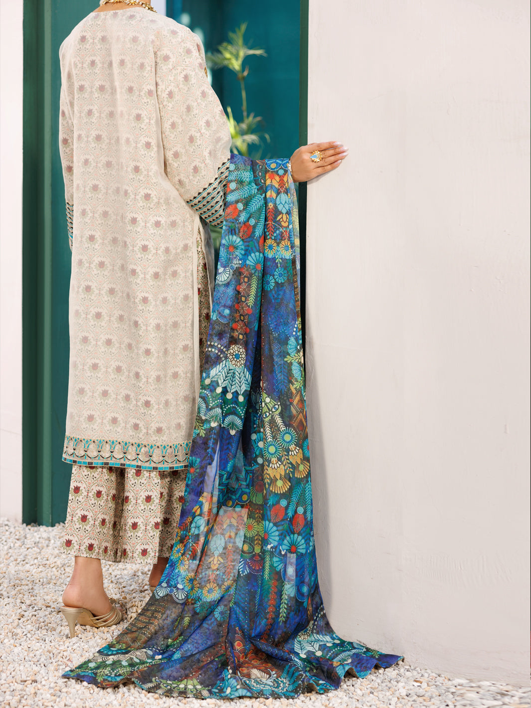 Almirah Grey Organza Formal 3Pc Stitched - AL-3PS-LS-548