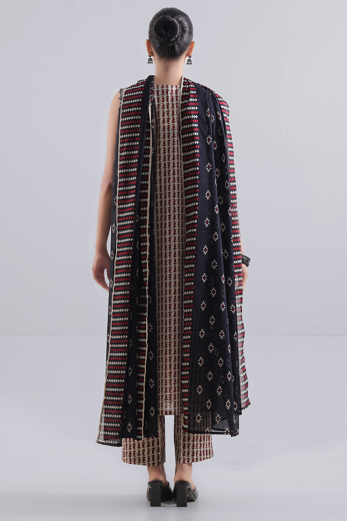 Saya Unstitched Printed Lawn 3 Piece