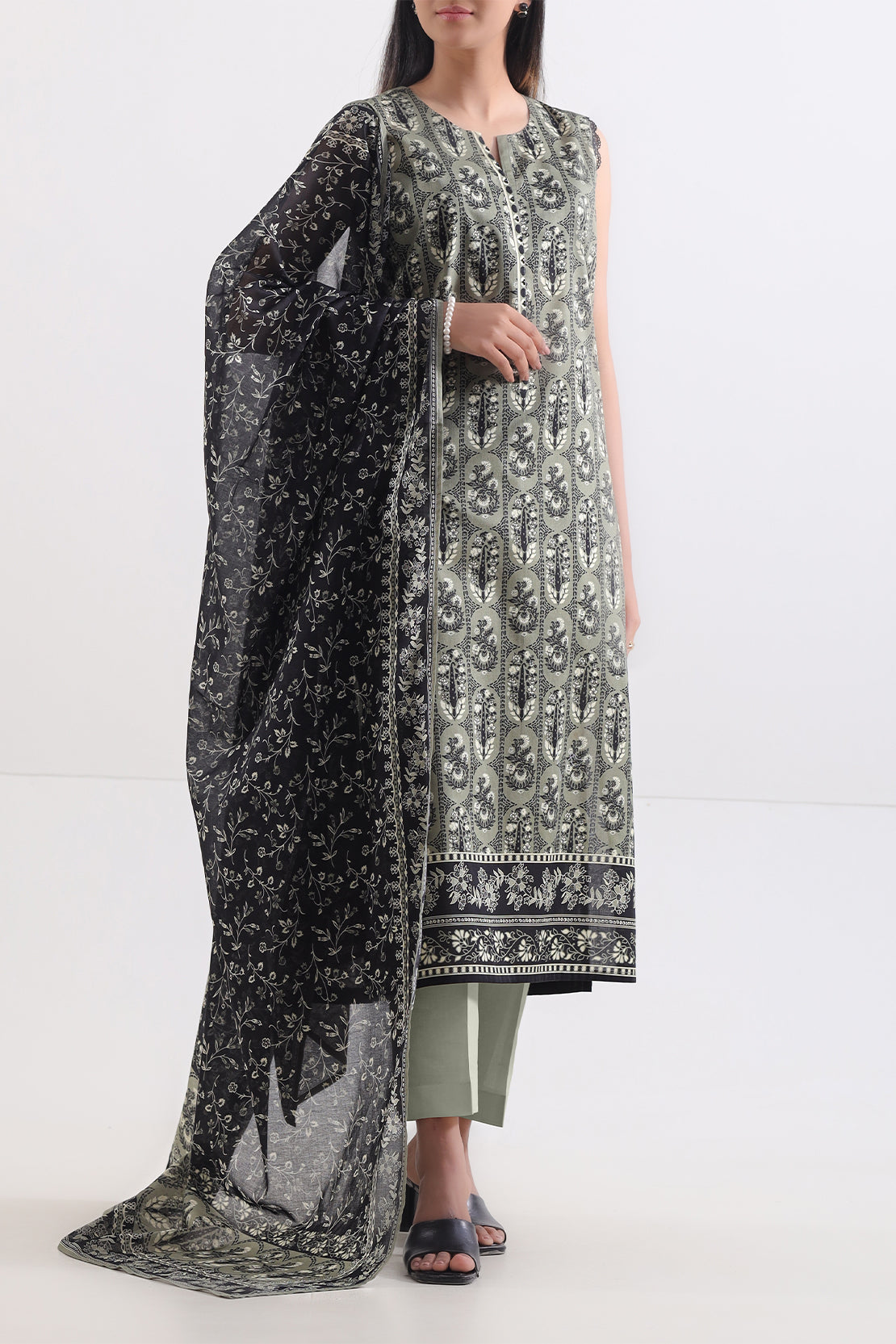 Saya Unstitched Printed Lawn 3 Piece