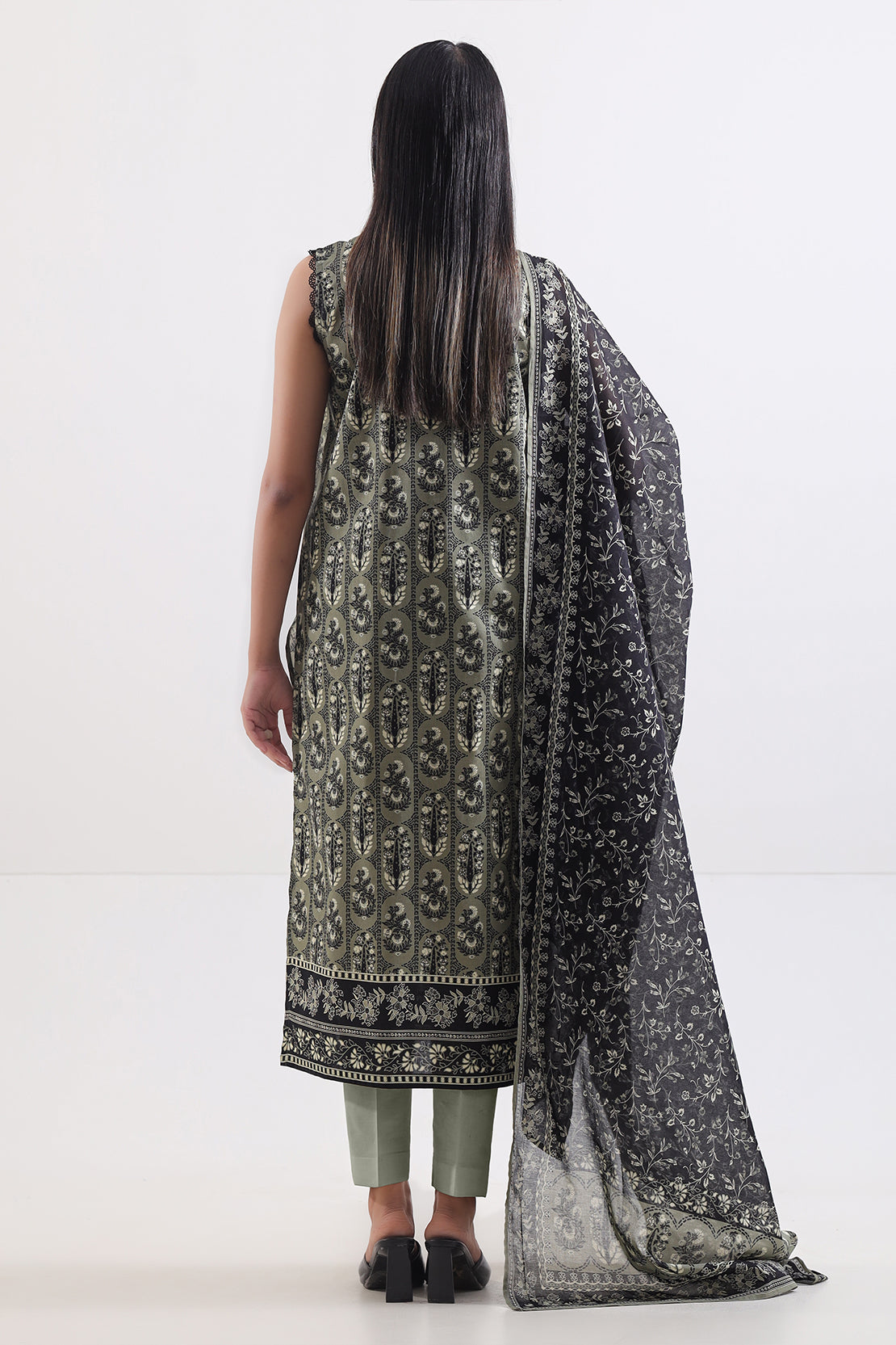 Saya Unstitched Printed Lawn 3 Piece