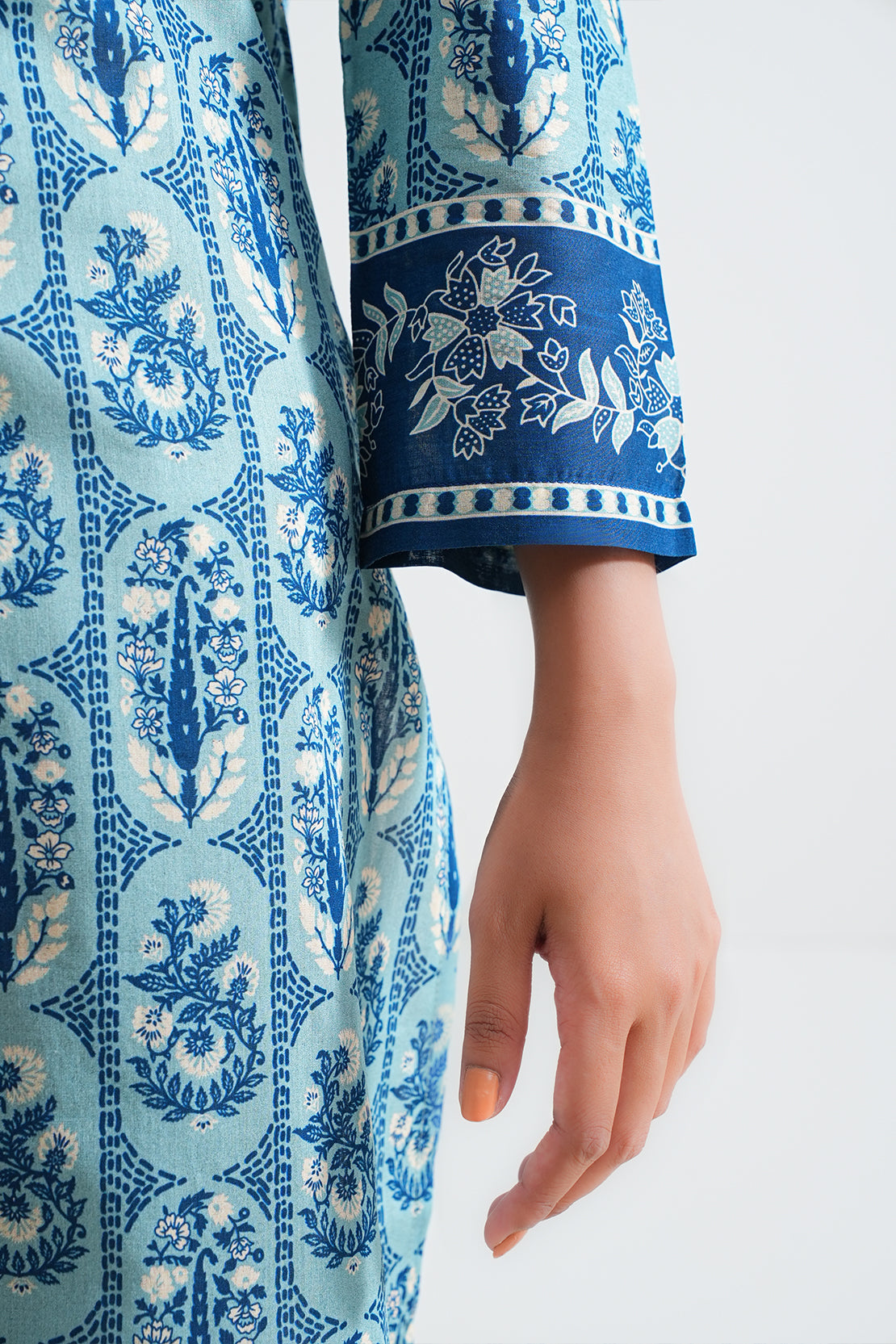 Saya Unstitched Printed Lawn 3 Piece