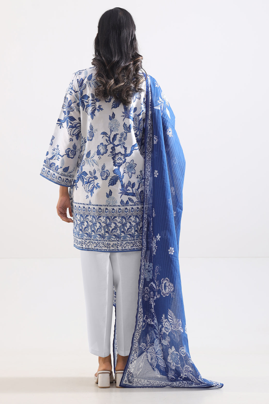 Saya Unstitched Printed Lawn 3 Piece