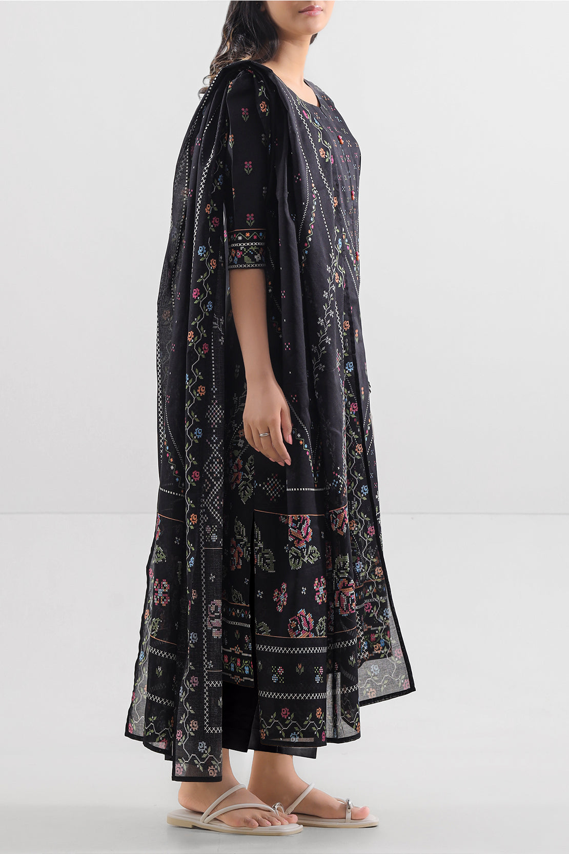 Saya Unstitched Printed Lawn 3 Piece