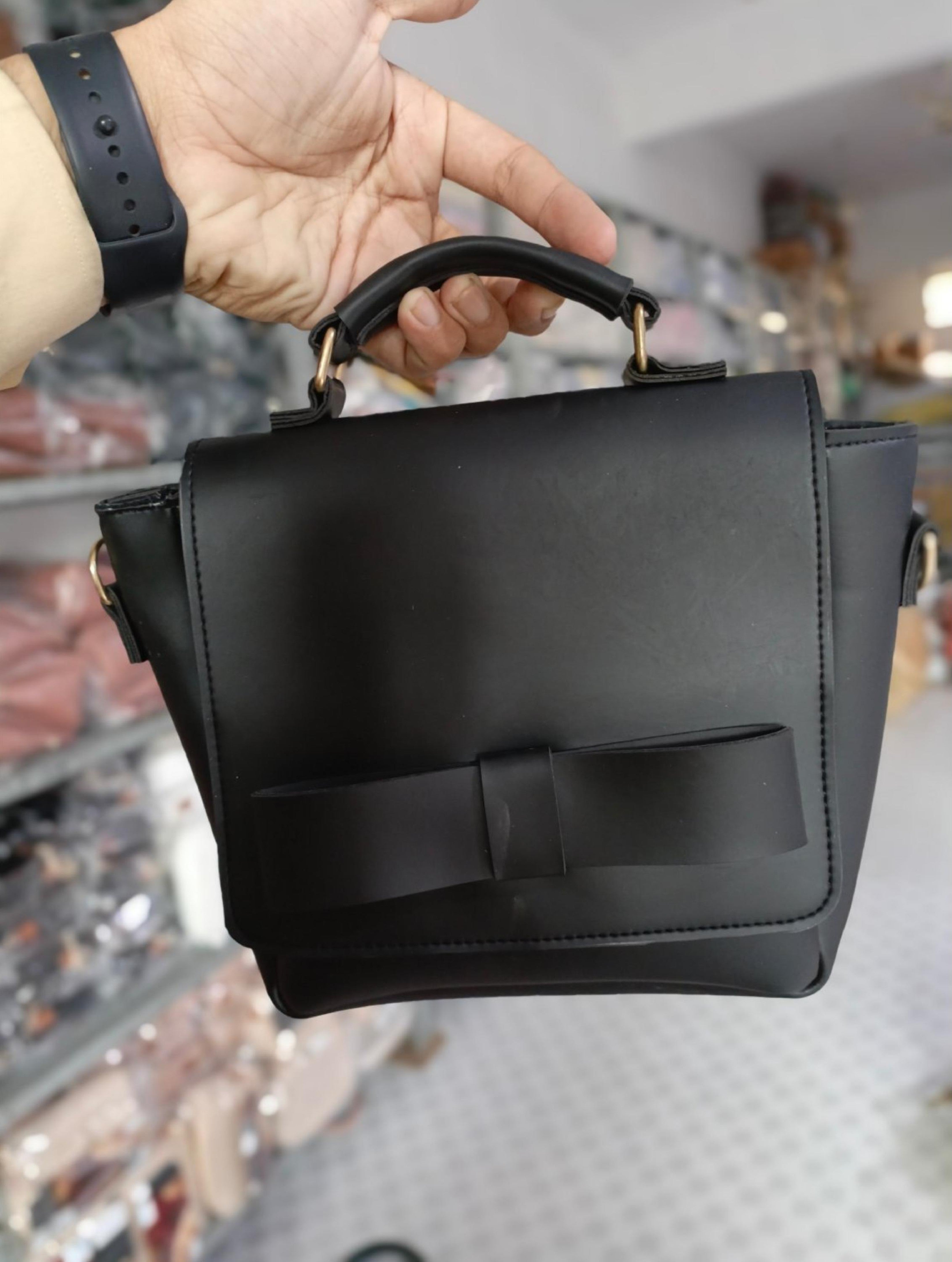 Premium Tan Leather Crossbody Handbag – Stylish Shoulder for Women