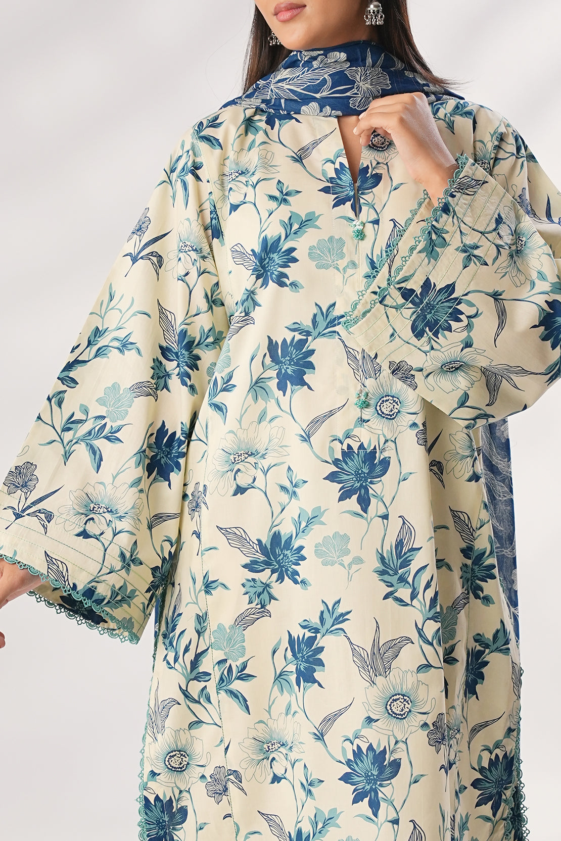 Saya Unstitched Printed Lawn 3 Piece
